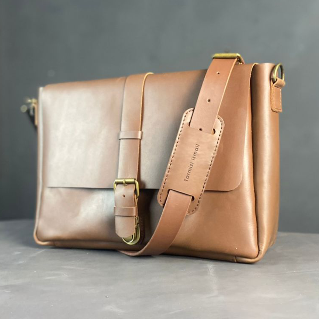 How To Make A Simple Messenger Bag