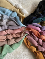 BAWAL PLEATED HALFMOON 